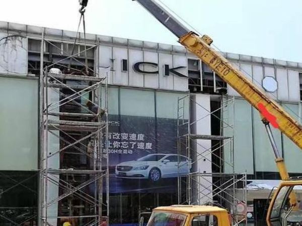 漠河市吊车出租电话_租用吊车时怎么选吨位